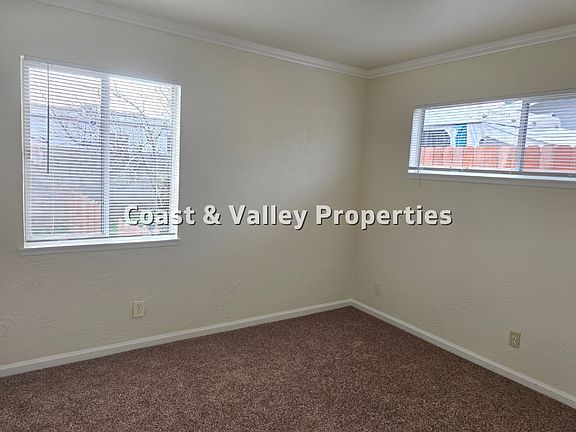 5th image of 1008 N A St