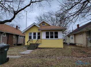 808 S Union St, Fostoria, OH 44830