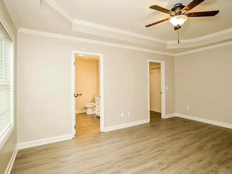 305 Talon Dr SE — Photo 12