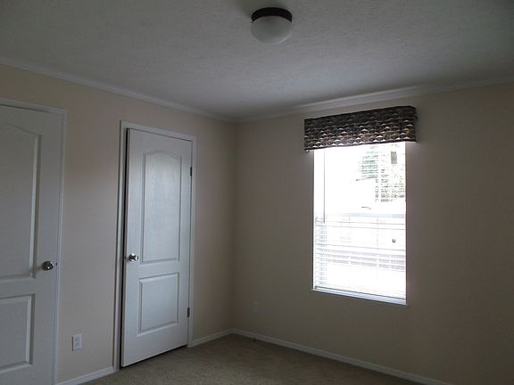 3rd image of 2359 N Dundee Ct
