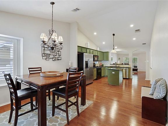 4th image of 609 Brazos Bend Dr