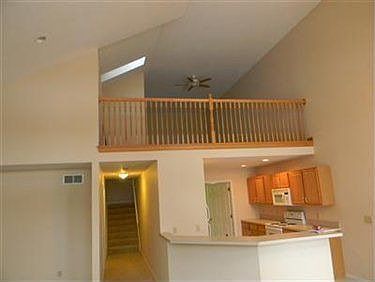 4th image of 129 Hogan Ln NE