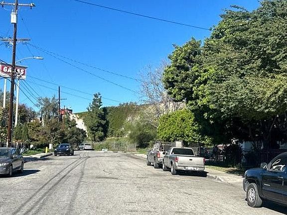 5th image of 11737 Lansdale Ave