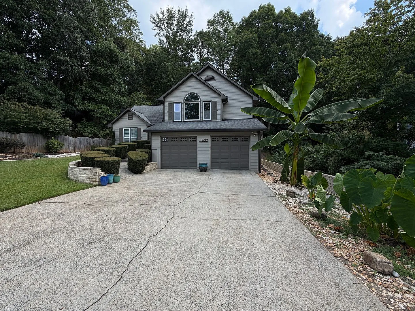 Charming 3 Bed 2 Bath Home In Marietta Neighborhood — Photo 1