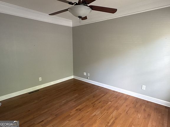 3rd image of 315 Harmony Lake Dr