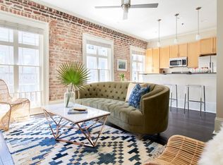 339 Carondelet St APT 4B, New Orleans, LA 70130