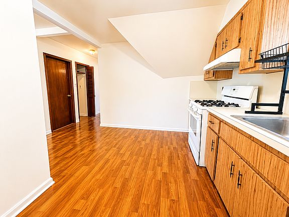 5th image of 2150 82nd St #3