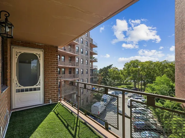 8800 Blvd East image 12 of 23