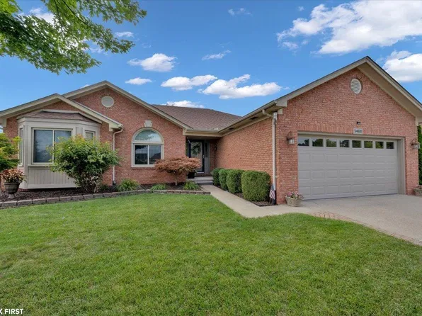 54681 Laurel Dr, Macomb, MI 48042