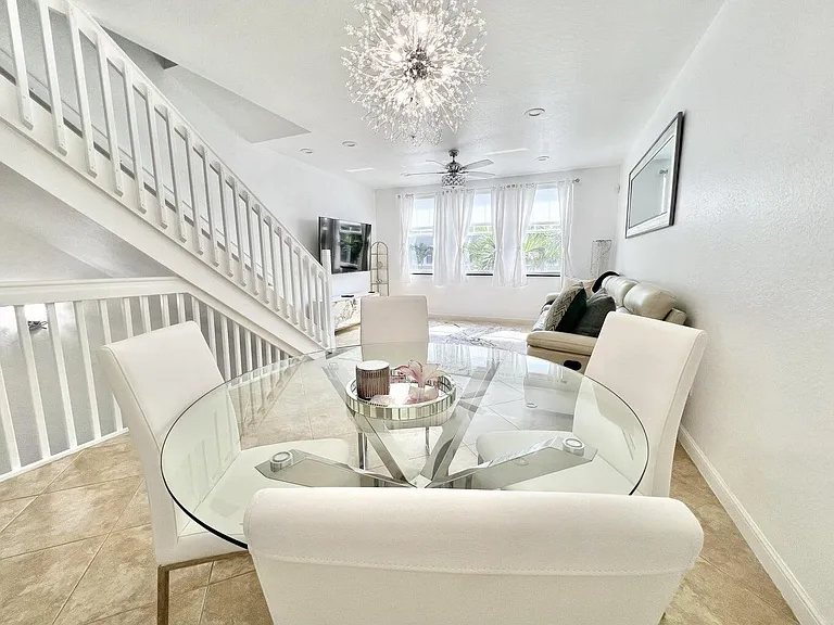 840 Marina Del Ray Ln #2 — Photo 1