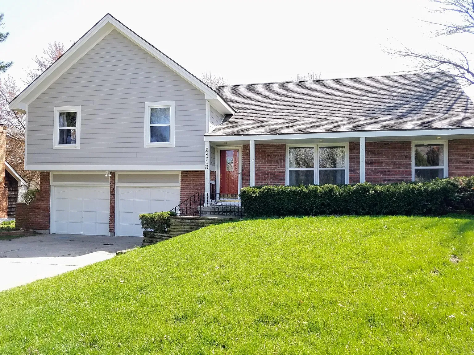 4 bed, 1838 sqft, $2,800 — Photo 1