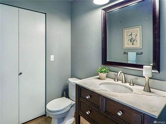 5th image of 34715 SE Jacobia St #7