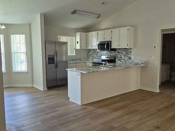 4th image of 7361 Chimney Pines Dr