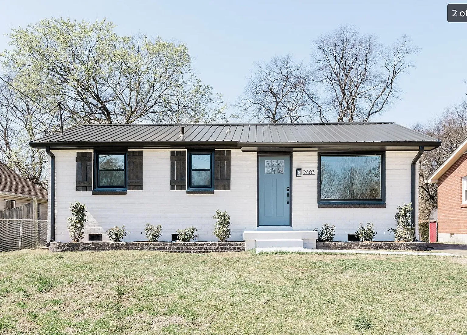 3 bed, 924 sqft, $2,100 — Photo 1