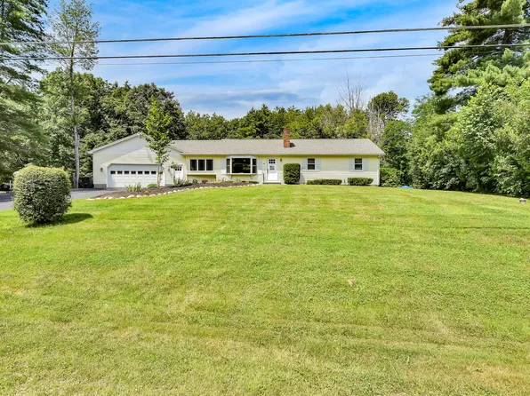 40 Mary Street, West Gardiner, ME 04345