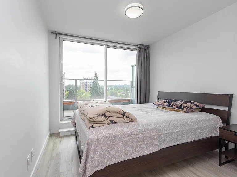 933 Hastings St E #712 — Photo 11