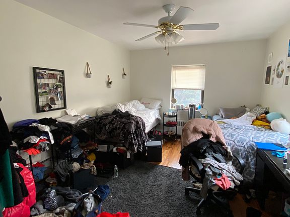 5th image of 112 Longwood Ave APT 3