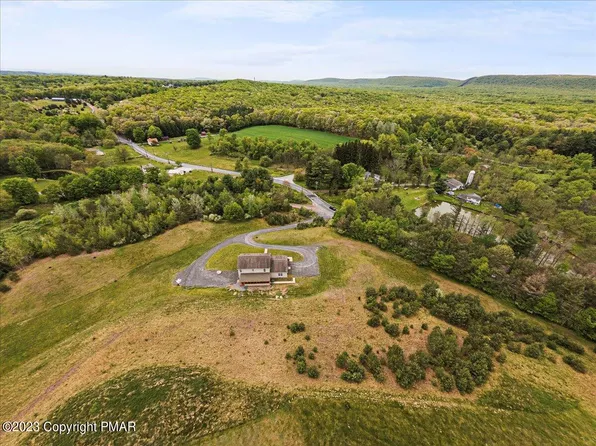 1275 Sugar Hollow Rd, Saylorsburg, PA 18353