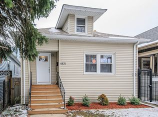 4831 W Hutchinson St, Chicago, IL 60641
