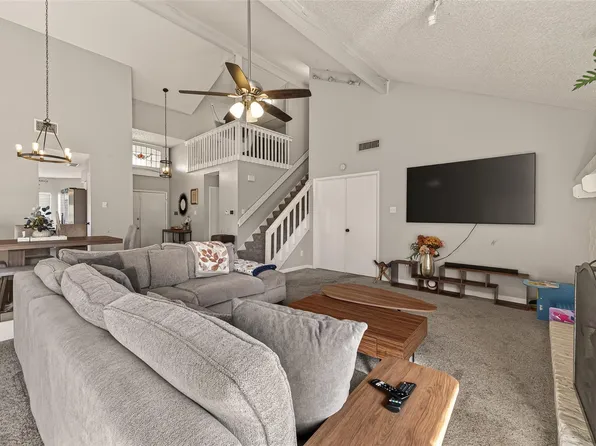 12115 Kemerton Dr, Houston, TX 77099