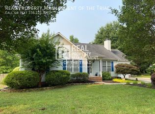 2804 Mitchell Wood Dr, Browns Summit, NC 27214