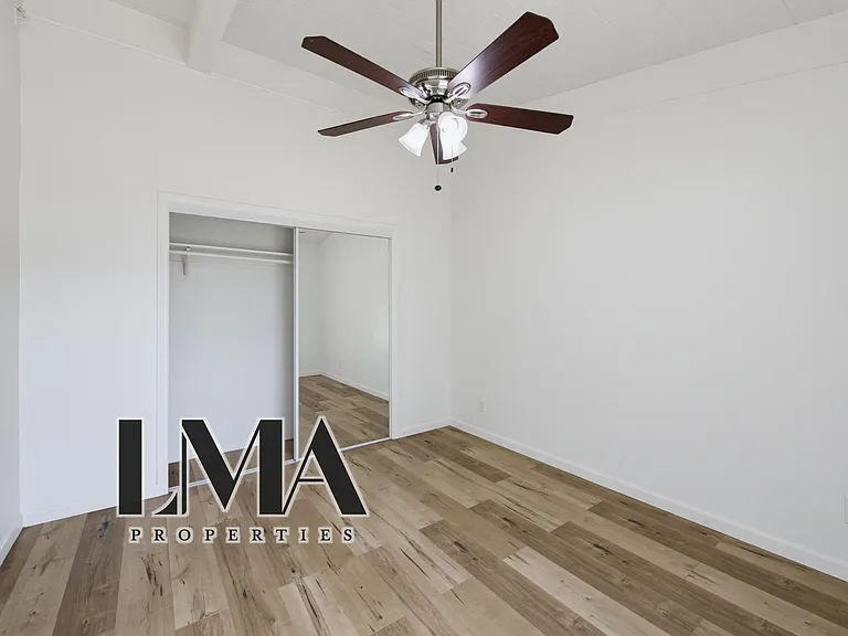 The Robertson Residences — Photo 46