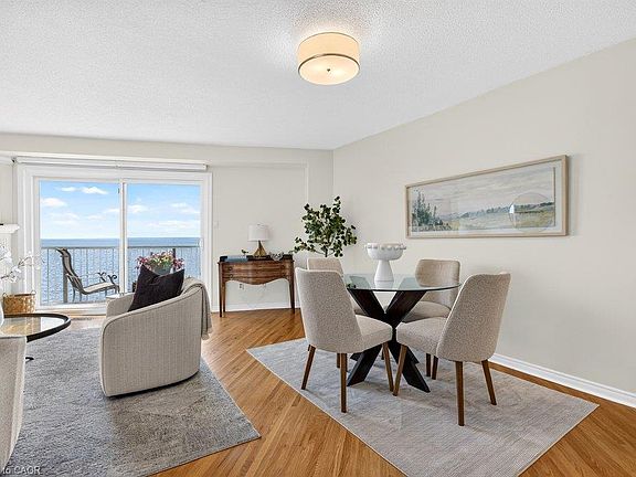 4th image of 2136 Old Lakeshore Rd #4