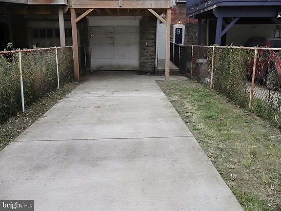 4th image of 5235 Roosevelt Blvd