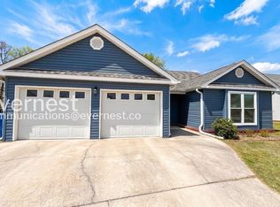 1726 Hawk Run Ln, Chattanooga, TN 37421