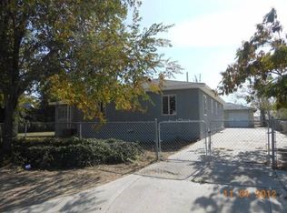 212 W I St, Tehachapi, CA 93561