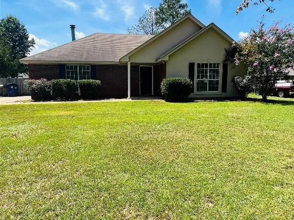 48 Atkin Hill Rd, Wetumpka, AL 36092