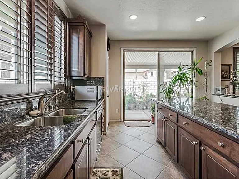 9263 Edgeworth Pl — Photo 12