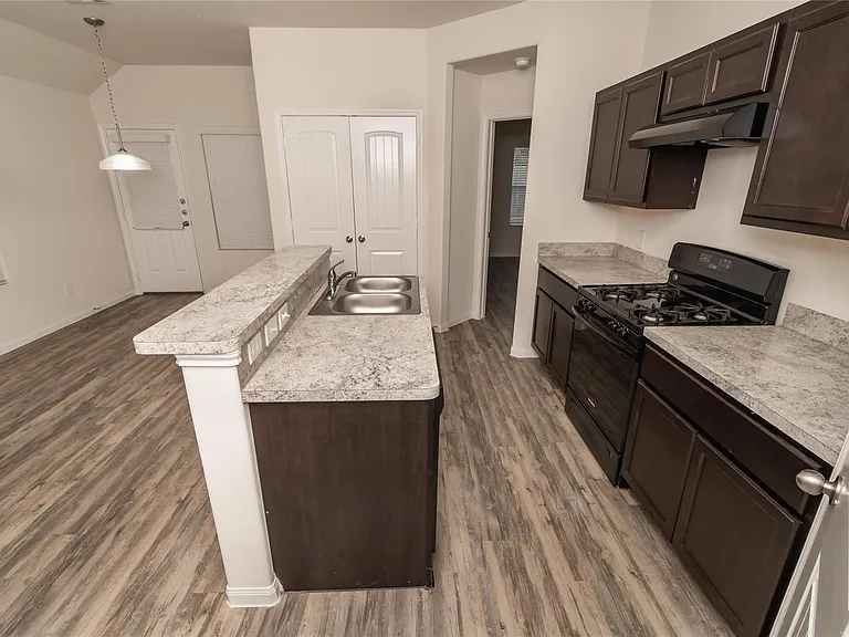 10023 Piave Dr — Photo 4