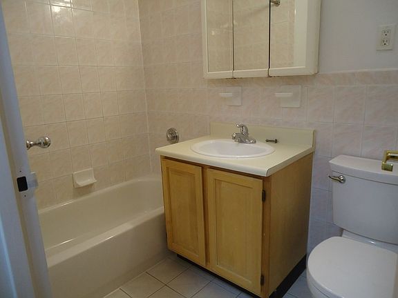 5th image of 31-29 30th St #2A