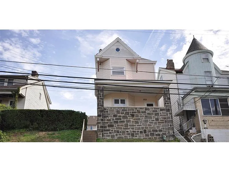 153 Labelle St photo 1