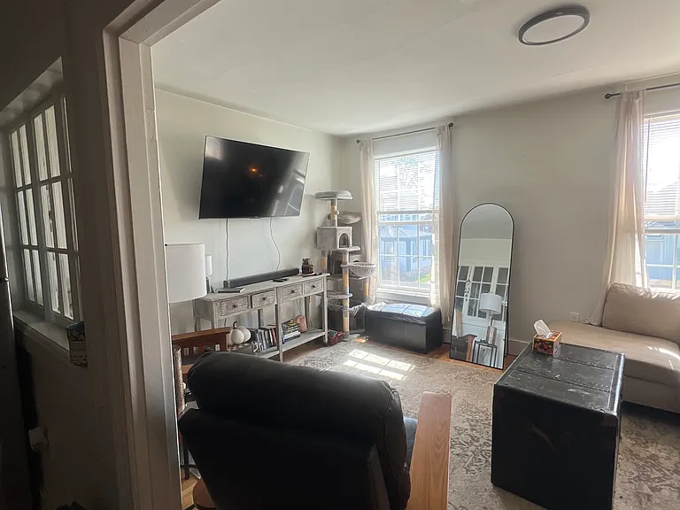 37 South St #6 — Photo 2