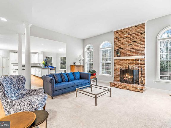 3rd image of 4315 Mission Ct
