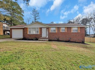 2626 Valley Brook Dr NE, Huntsville, AL 35811