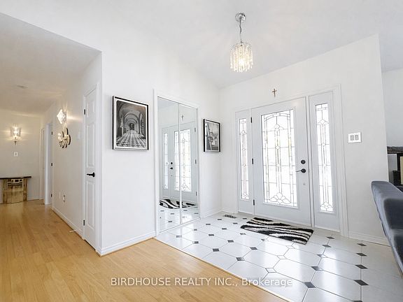 5th image of 49 Goodman Rd