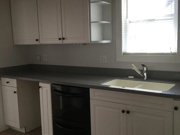 810 N Oak St — Photo 17