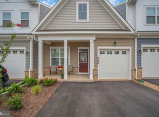 9348 Crestview Ridge Dr, Bristow, VA 20136