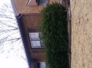 6018 Hickman Rd, Des Moines, IA 50322