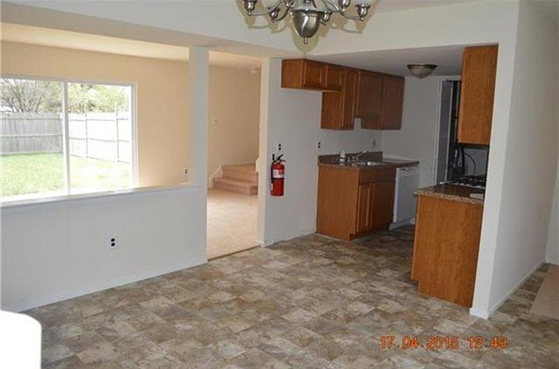 2nd image of 3637 Connecticut Ave