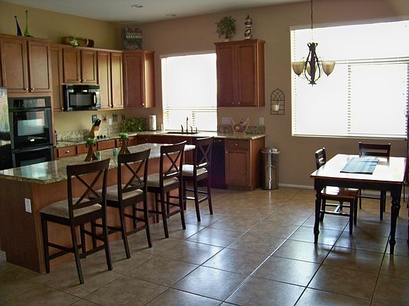3rd image of 17616 W Wood Dr