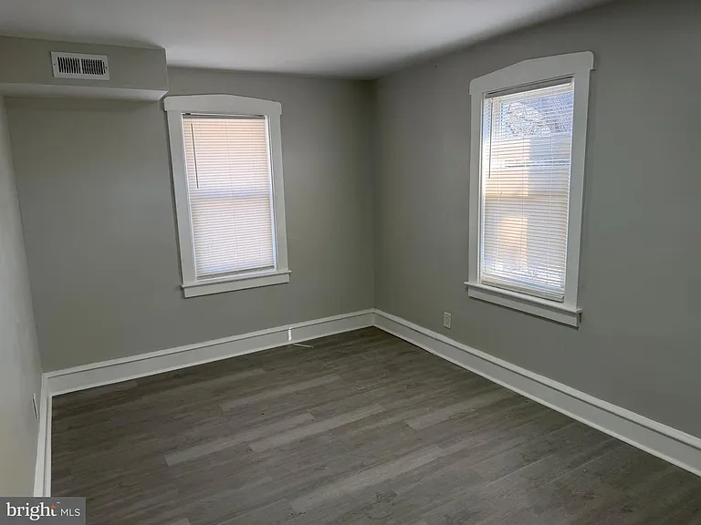 244 Mansion Ave — Photo 34