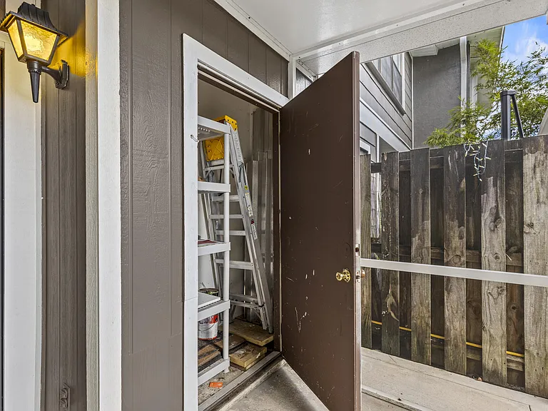 814 Hill Dr #C — Photo 28