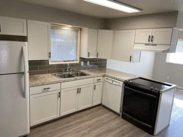 902 N Wilbur Rd, Spokane, WA 99206