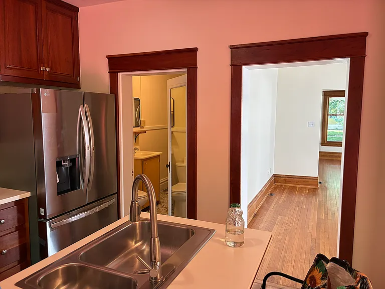 54 Morris Ave — Photo 20