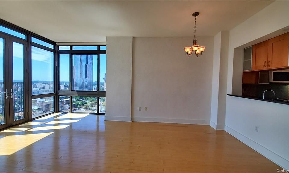 1st image of 175 Huguenot St Unit 1705
