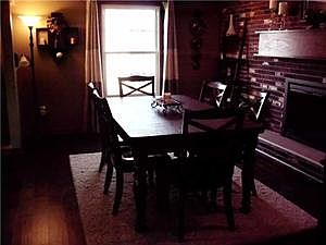 3rd image of 32 Rollingwood Dr